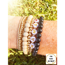 Load image into Gallery viewer, Wooden Bead Bracelet (beige)
